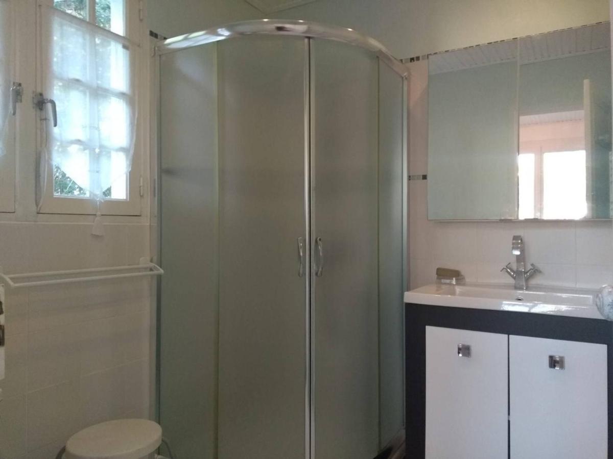נוארמוטייה-אן-ליל Maison Cosy 200M Plage De La Liniere, Jardin Clos, Terrasse, Parking Prive - 4 Couchages - Fr-1-224B-90 מראה חיצוני תמונה